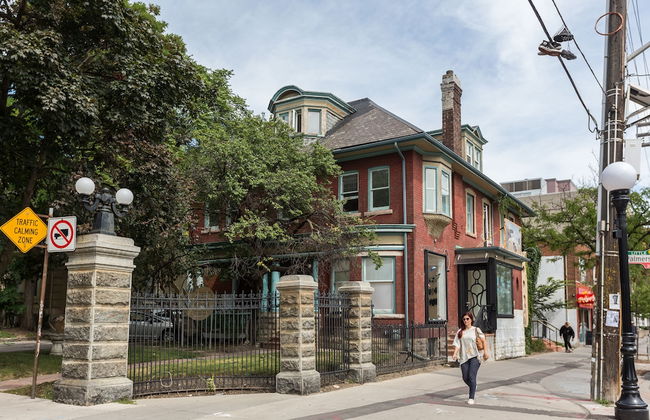 Applewood Suites - Palmerston Avenue - Photo 50