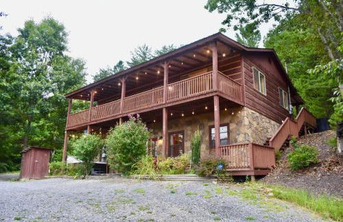 East Tennessee Family Mountain Retreat with Private Vineyard - Photo 1