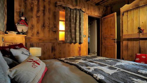 Aparthotel Foyer d'antan SUITE con caminetto hammam o vasca idromassaggio - Foto 4, wardrobe