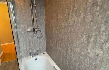 Modern 2BR Cottage Flat - Foto 24