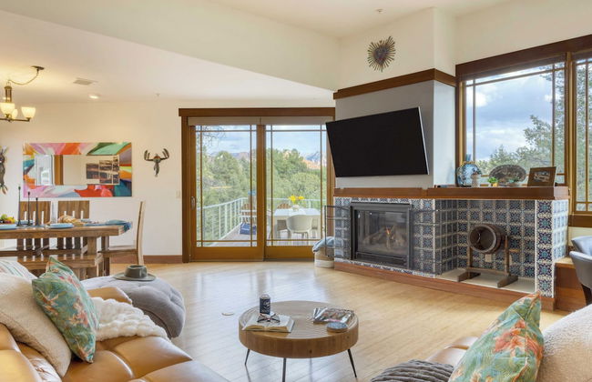 Cathedral View by Avantstay Pool Table + Hot Tub - Photo 10
