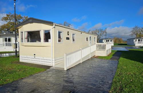 KMH Caravans at Flamingo Land - Foto 15