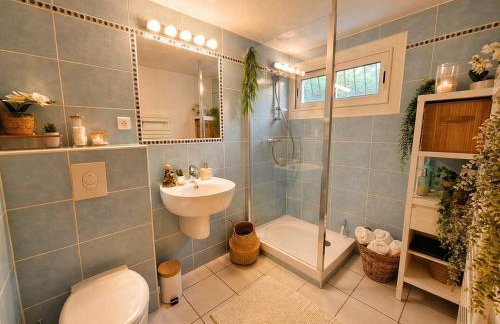 Le jardinet d'Emma - Jacuzzi privé, Jardin au calme entre Arles, Camargue et Alpilles avec parking gratuit - Foto 11