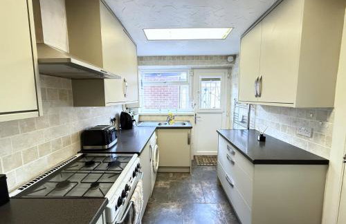 3-Bed Detached House Private Drive for Two Cars - Foto 29