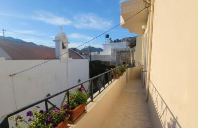 Iselia House - Photo 30