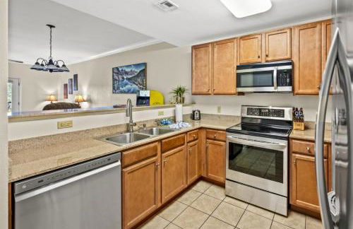 Smoky Mountain View Condo- Hot Tub, Indoor Pool, Walking Path, Playground - Foto 25