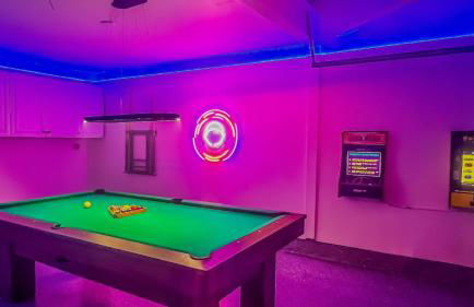 20 Acre Panoramic View Estate Hot Tub Pickleball Game Room - Foto 32