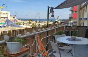 T2 cosy à la plage, terrasse vue sur mer et parking privatif - Photo 2