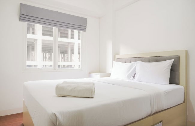 Pleasurable 2BR at Podomoro Golf View Apartment near Tol Cimanggis - Photo 1