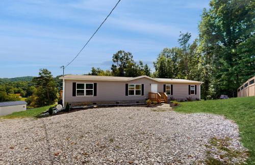 New Lake Home Sleeps 14 Private Dock Deck Grill - Foto 14