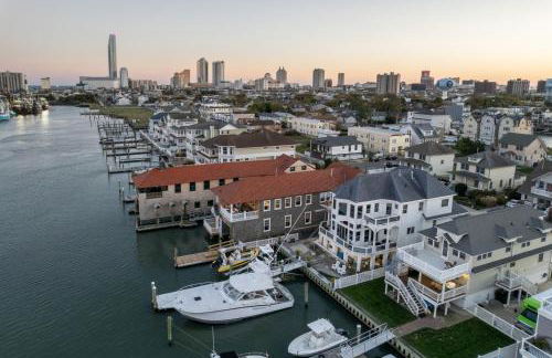 The Capone House-Historic Bayfront Home w/hot tub - Foto 54