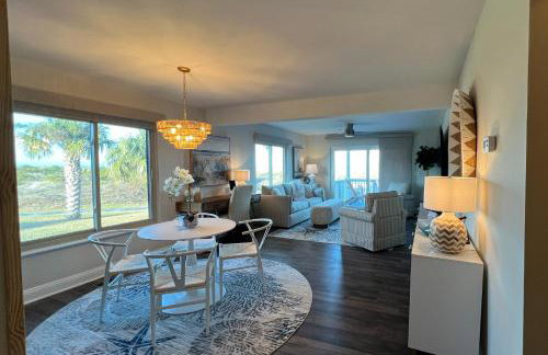 Beachfront Saint Helena Island Condo with Amenities! - Foto 8