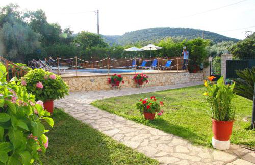 Villa Dimitra Nikiana - Photo 15