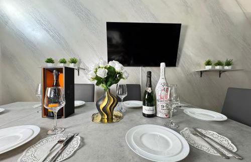 ROYAL HOUSE - Parcheggio gratuito e Wi-Fi - Photo 51