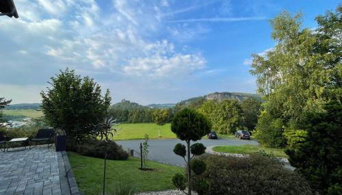 The Rocks - Ferienwohnung mit Felsenpanorama - Foto 2, Garden view