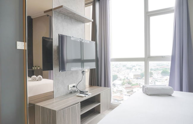Modern And Comfort Stay 2Br At Ciputra International Apartment - Foto 2