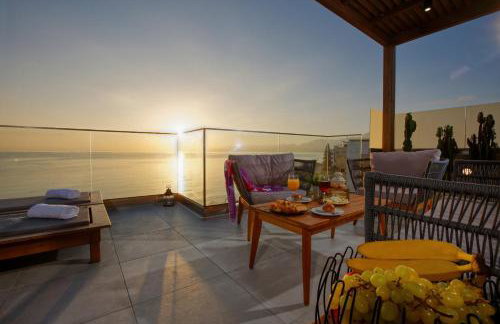 Hersonissos Beach Front Suites - Photo 18