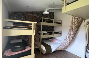 NEW Build Home with Outdoor Oasis, Game Room & Bunkroom - Foto 5