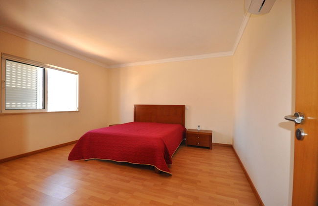 6 Bedrooms, Walking Distance to Amenities, Private Pool, Free AC and Wifi - Foto 7