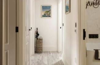 5 The Lookout - 2 bed apartment with parking, balcony & sea views - Photo 15