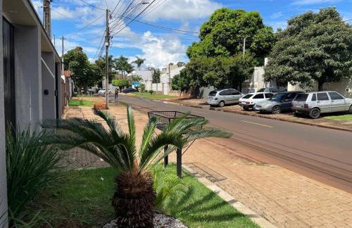 Casa com grade na piscina,ideal para familia com crianças - Foto 60
