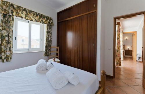 BmyGuest - Lagoa Beach & Pool Villa - Foto 35