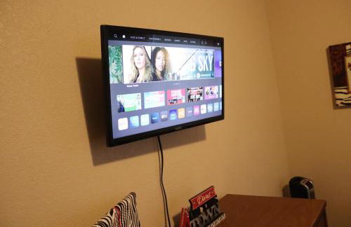 Charming 2 bedroom Retreat minutes from Downtown - Foto 25