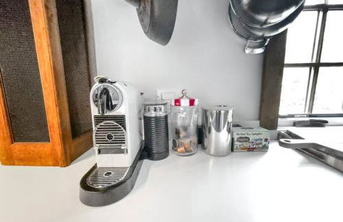 Historic Estate - 5 min to Mohawk Mt Ski Resort - Foto 20