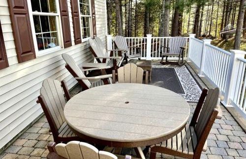 Gorgeous Cottage with Hot-tub and Games in Beaver Cove, Maine - Foto 38