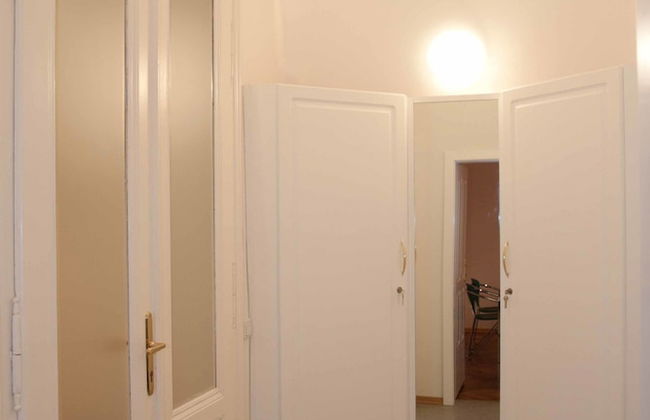 Raisa Apartments - Photo 16