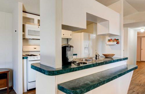 Peaceful Sandia Park Retreat with Deck and Views! - Foto 9