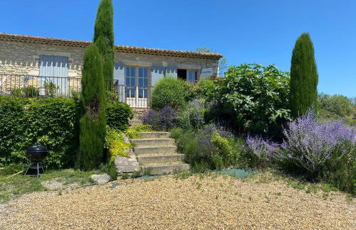In Gordes, facing the entire Luberon Park a beautiful 5 bedrooms house - Photo 6
