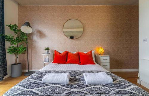 City SuperHost - Beautiful Canal Facing Apartment - Foto 25