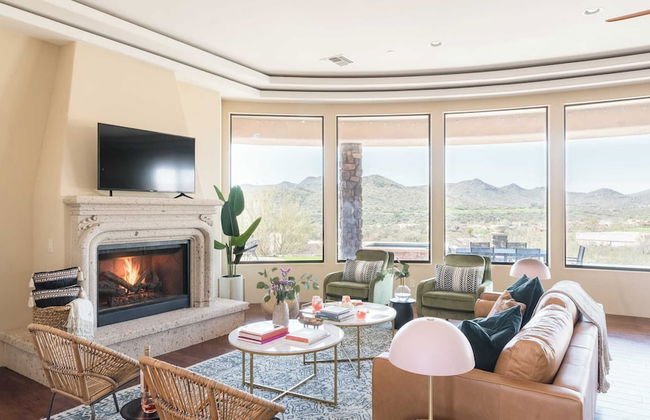 Sunbeam by Avantstay Elegant, Private Desert Home w/ Infinity Pool, Spa & View - Foto 9