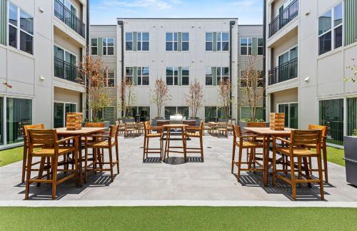 2Beds|2Baths|Near Convention Ctr|Free Parking|Gym - Foto 30