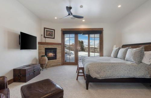 Private Hot Tub, Theater Room, Valet Parking and Ski & Boot Storage at Ritz Carlton - Foto 49