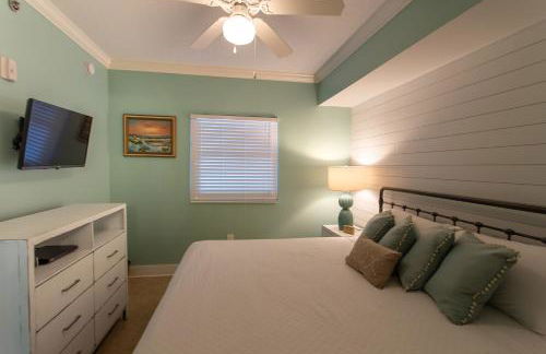 Waterscape C605 - Top Floor Beach Views - Free Beach Service - Interior Facing! - Foto 16