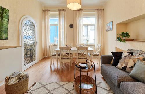 MARX - Geräumige Ferienwohnung im Zentrum von Trier - bis 6 Personen, 2 Schlafzimmer, WLAN & Waschmaschine - Foto 3