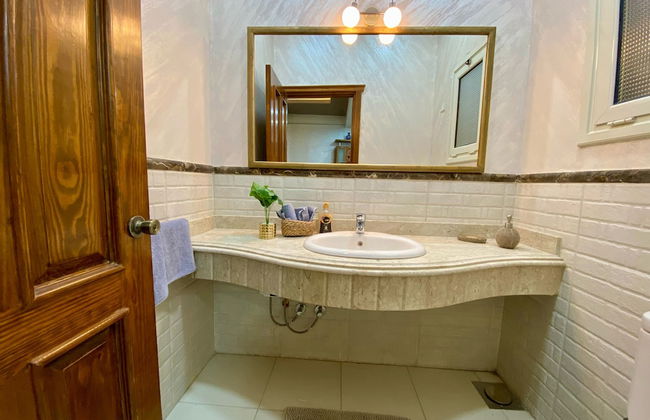 Luxurious Villa Serene Garden New Cairo - Foto 24