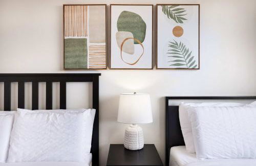 Kirkland Elegant 4B 2 5B Family Retreat with Designer Decor - Photo 31