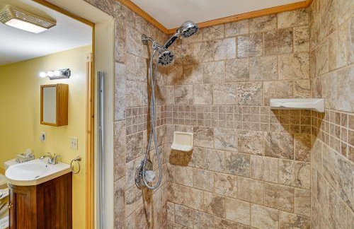 Pet-Friendly Boonville Apt with Deck on Main Street! - Foto 21