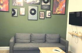 Modern Gesundbrunnen Flat Sleeps 6 Guests - Foto 8