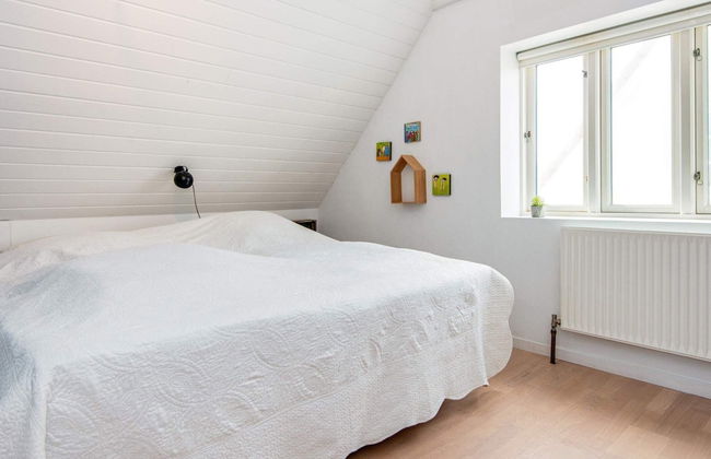 8 Person Holiday Home in Thyboron - Photo 3