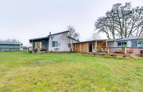 5 Mi to Hillsboro Vintage-Style Home with Fire Pit - Foto 22