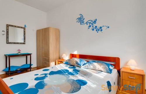 Apartment with a private POOL - Foto 23