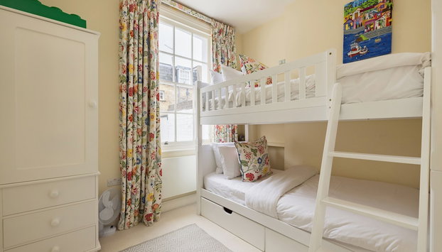 The Chelsea Abode - 4bdr Home With Terrace - Foto 3, Habitación