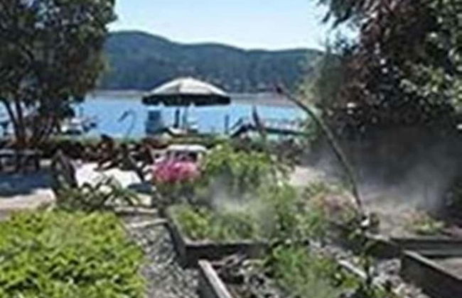 Salty Towers Oceanfront Cottages - Foto 35