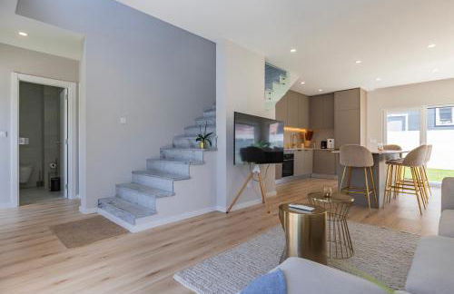 Poolside oasis by Caparica beach - Foto 34