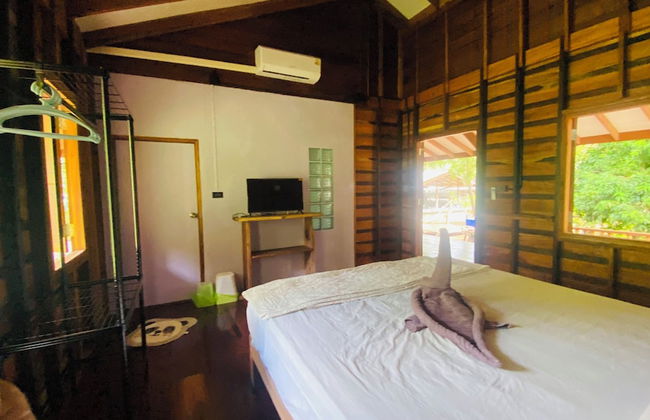 COCOA HOME - Photo 14