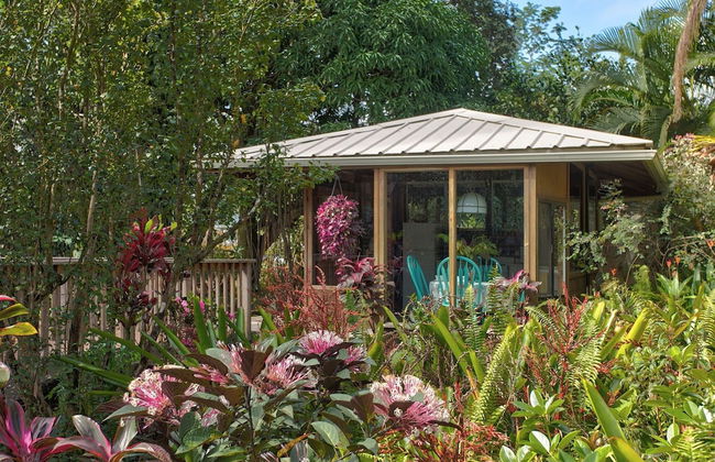 Peace Of Paradise 1 Bedroom Cabin by RedAwning - Photo 28